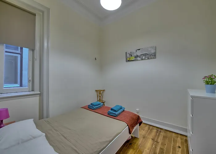 Almirante Reis Apartament *